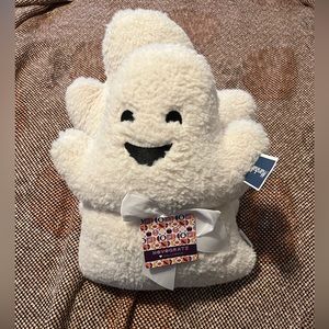 Novogratz Halloween Ghost Throw Pillow 2 Pk Eyelashes Marshalls TJMaxx Homegoods